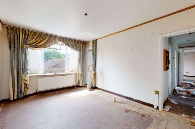 209 Ruskin Park House, Champion Hill, Camberwell, London SE5 8TN 1