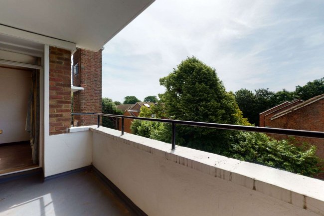 209 Ruskin Park House, Champion Hill, Camberwell, London SE5 8TN 1