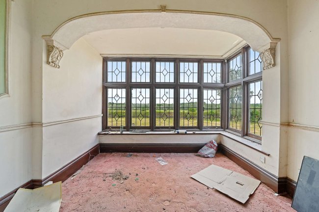 Rembrandt House, Blasford Hill, Little Waltham, Chelmsford, Essex, CM3 3PF 5