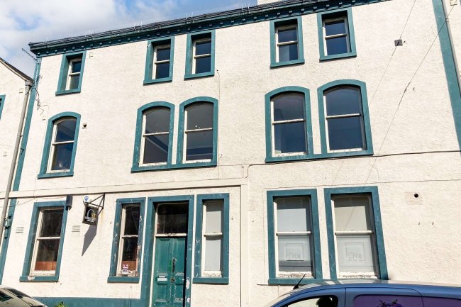 Flats 1-10, The Queens Hotel, Oswald Road, Oswestry, Shropshire SY11 1RB 
 8