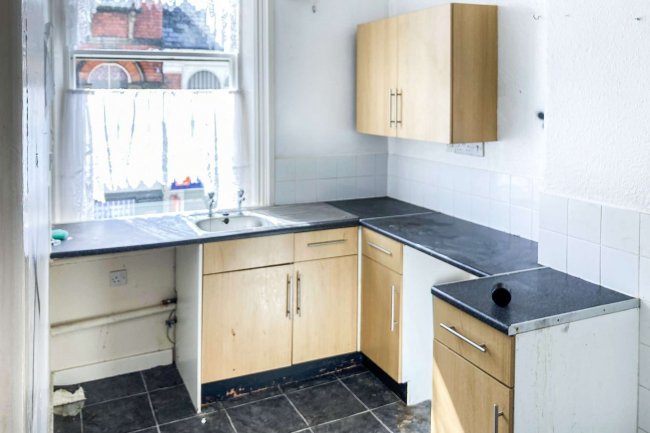 Flats 1-10, The Queens Hotel, Oswald Road, Oswestry, Shropshire SY11 1RB 
 8