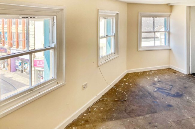 Flats 1-10, The Queens Hotel, Oswald Road, Oswestry, Shropshire SY11 1RB 
 8