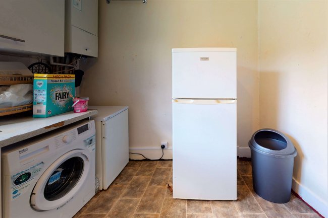 26C Beauchamp Road, Clapham London, SW11 1PQ
 8