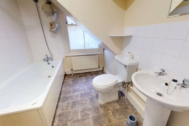 26C Beauchamp Road, Clapham London, SW11 1PQ
 8