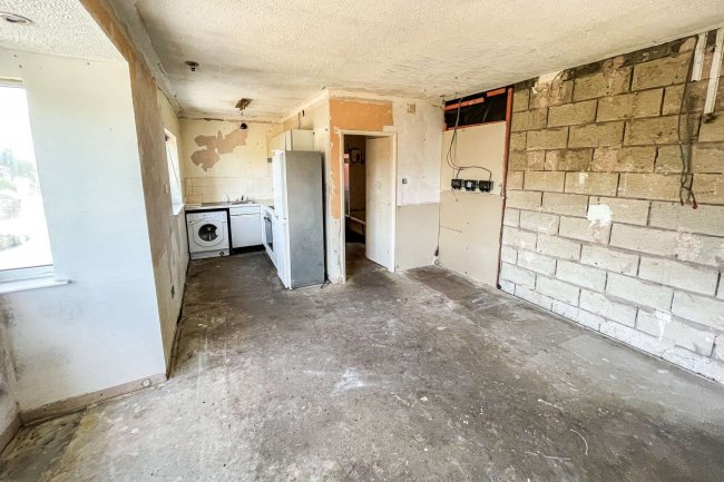 9 St Lawrence Court, 26 Skerry Hill, Mansfield, Nottinghamshire NG18 2PR 2