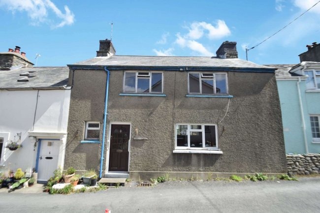 8 Water Street, Aberarth, Dyfed, SA46 0LN
 9