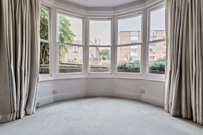 Garden Apartment, 1A Rockleaze Avenue, Sneyd Park, Bristol BS9 1NG
 8