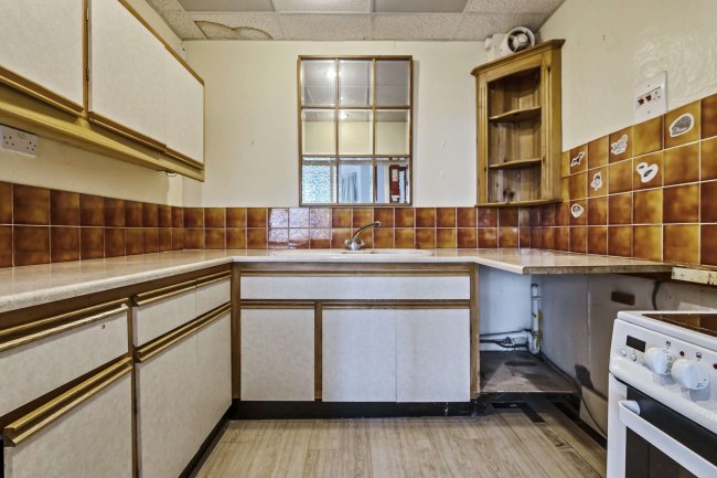 Garden Apartment, 1A Rockleaze Avenue, Sneyd Park, Bristol BS9 1NG
 8