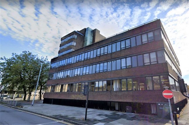 Flats 49-60, The Podium Block, Bridge House, 1 Farnsby Street, Swindon, Wiltshire SN1 5AP 5