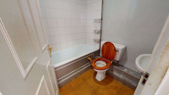 Flat 6, 85 Oakley Street, Chelsea, London SW3 5NP 2