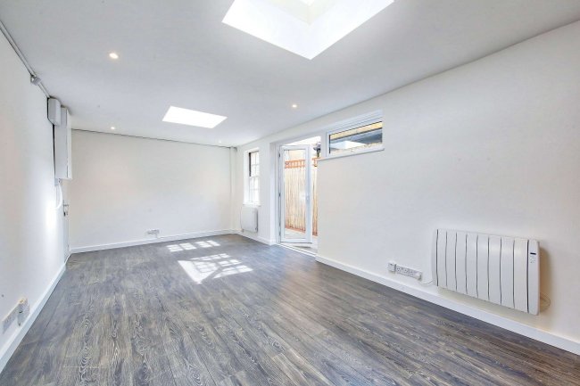 Ground Floor Rear Flat, 67 Webbs Road, Clapham, London SW11 6SD
 2