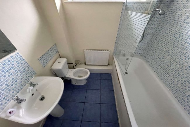 43 Edgmond Court, Sunderland, SR2 0DX 3