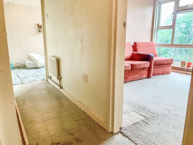 65 Linchfield, High Wycombe, Buckinghamshire HP13 7QH 3