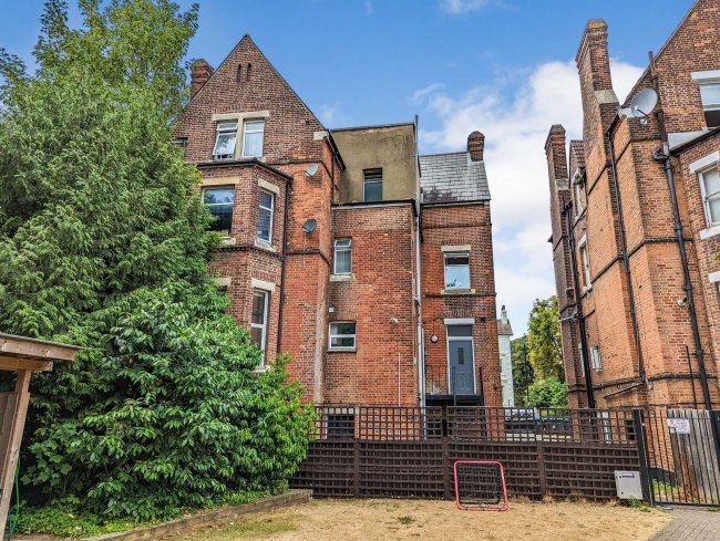 Flat 4, James Court, 281 Church Road, Crystal Palace, London SE19 2QQ 4