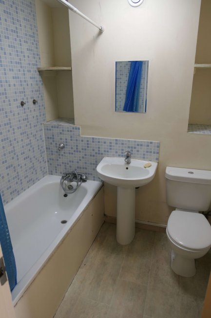 7 Upper Clarendon Walk, Lancaster Road, Notting Hill, London, W11 1SW
 8