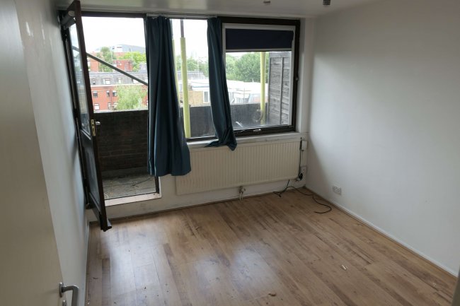 7 Upper Clarendon Walk, Lancaster Road, Notting Hill, London, W11 1SW
 8