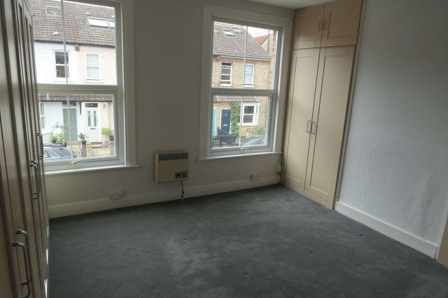 14 Holly Road, Hampton Hill, Middlesex, TW12 1QF 8