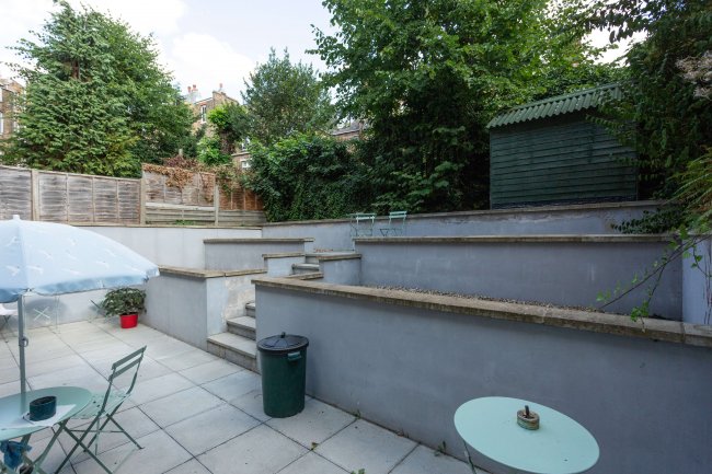 11 Dennington Park Road, West Hampstead, London, NW6 1BB
 6