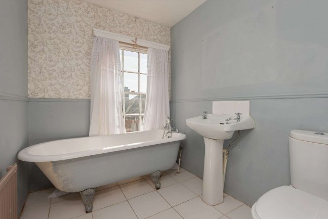 11 Stone Road, Broadstairs, Kent CT10 1DY 4