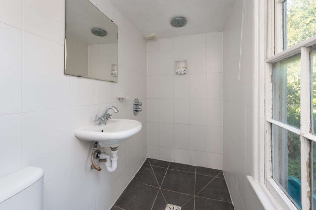 11 Stone Road, Broadstairs, Kent CT10 1DY 4