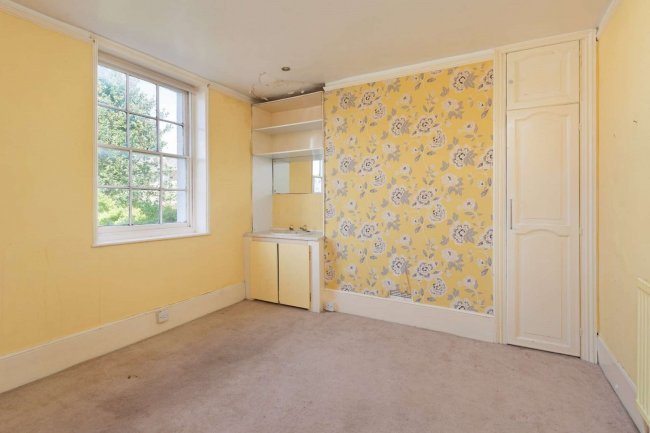 11 Stone Road, Broadstairs, Kent CT10 1DY 4