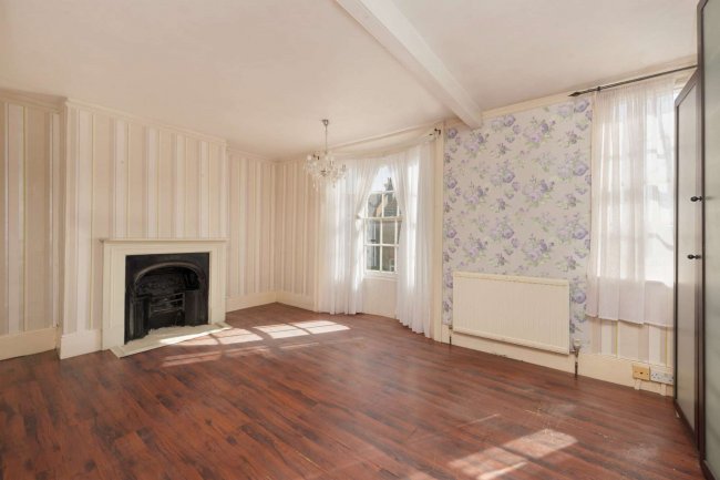 11 Stone Road, Broadstairs, Kent CT10 1DY 4