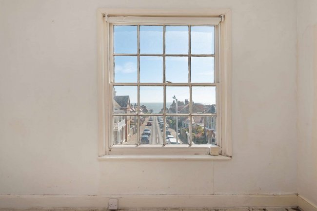 11 Stone Road, Broadstairs, Kent CT10 1DY 4