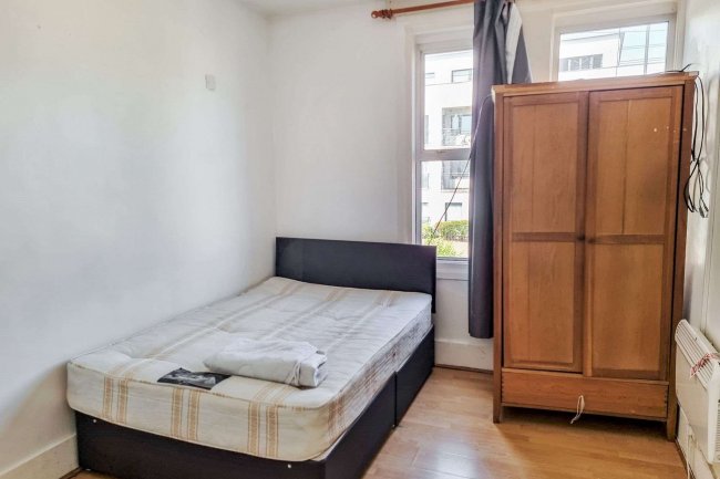 First Floor Flat, 31 Perry Hill, Catford, London SE6 4LF 6