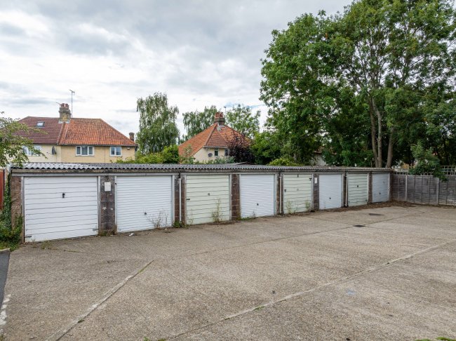 Garages rear of 13-15 Cornfield Close, Uxbridge Middlesex UB8 2BU 4