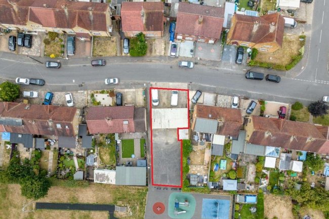 Garages between 26-28 Ash Grove, Harefield, Middlesex UB9 6EX 5