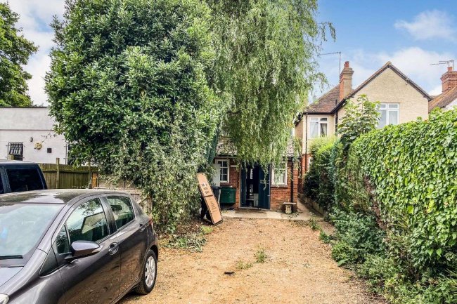 3 Station Hill Road, Cookham, Maidenhead, SL6 9BT 1