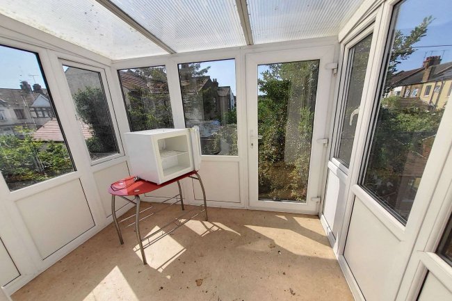 406 & 406a Westborough Road, Westcliff-on-Sea, Essex, SS0 9TH
 10