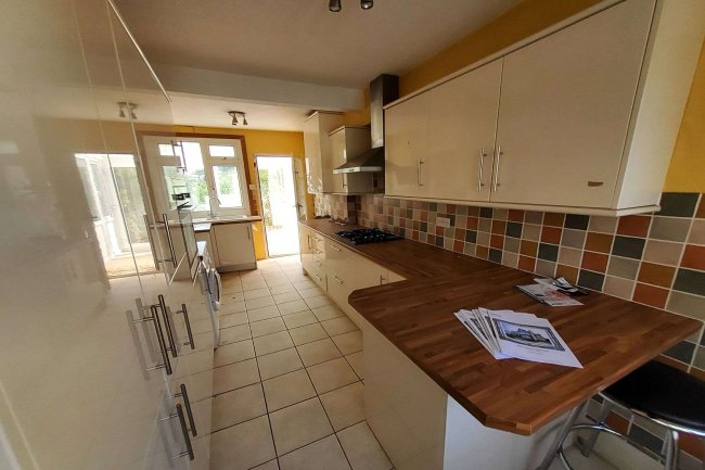 406 & 406a Westborough Road, Westcliff-on-Sea, Essex, SS0 9TH
 10