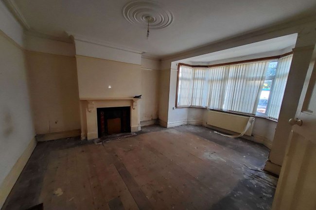 406 & 406a Westborough Road, Westcliff-on-Sea, Essex, SS0 9TH
 10