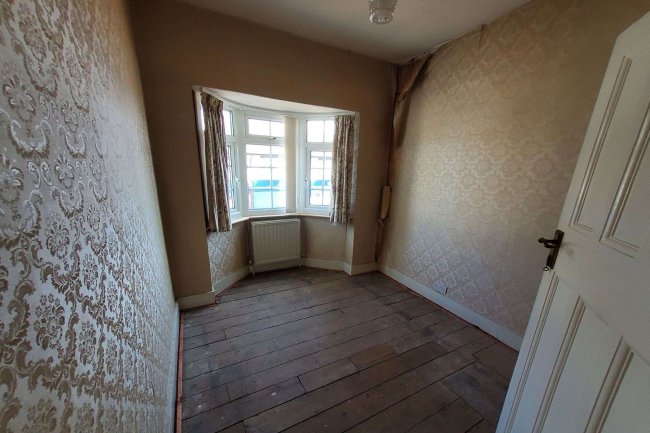 406 & 406a Westborough Road, Westcliff-on-Sea, Essex, SS0 9TH
 10