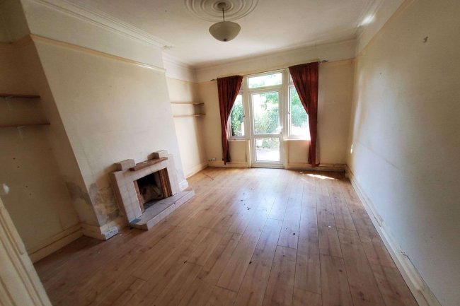 406 & 406a Westborough Road, Westcliff-on-Sea, Essex, SS0 9TH
 10