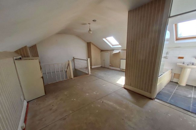 406 & 406a Westborough Road, Westcliff-on-Sea, Essex, SS0 9TH
 10