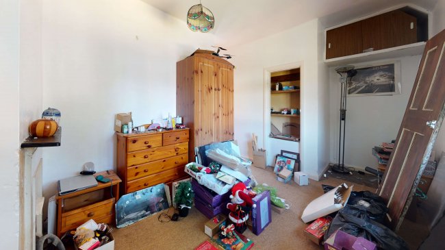 55 Prairie Road, Addlestone, Surrey, KT15 2TL
 8