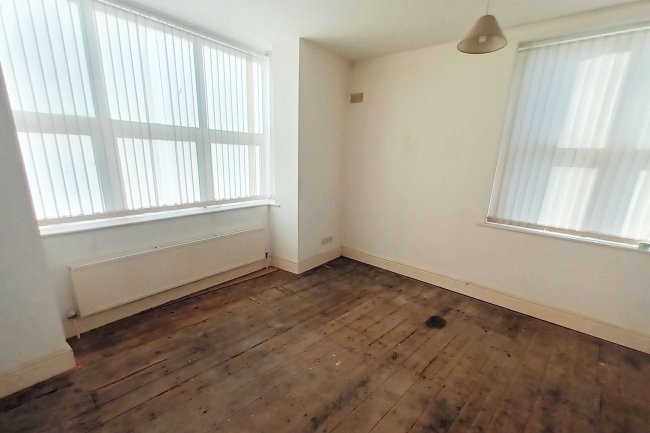 Flats 1-3, 34 Bold Street, Fleetwood, Lancashire, FY7 6HL
 4