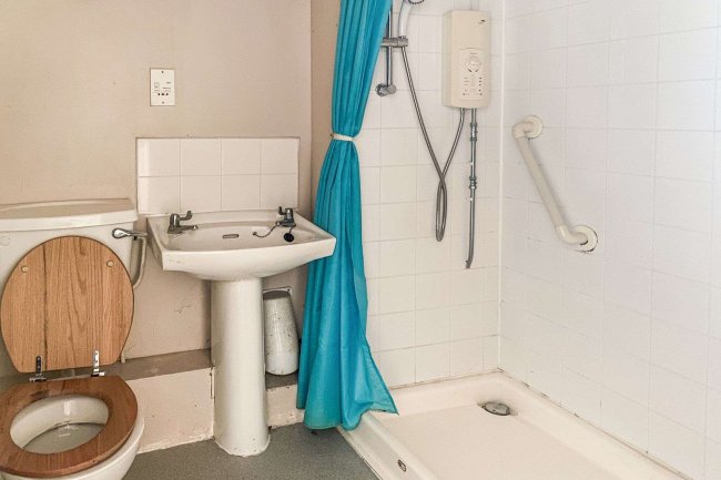 Flats 1 - 3, 38 Bold Street, Fleetwood, Lancashire, FY7 6HL
 5