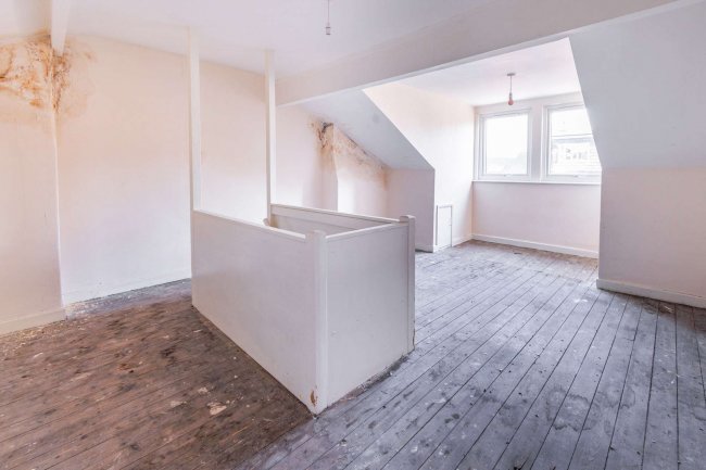 Flats A & B, 20 Conway Drive, Leeds, West Yorkshire, LS8 5JG
 9