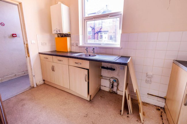 Flats A & B, 20 Conway Drive, Leeds, West Yorkshire, LS8 5JG
 9