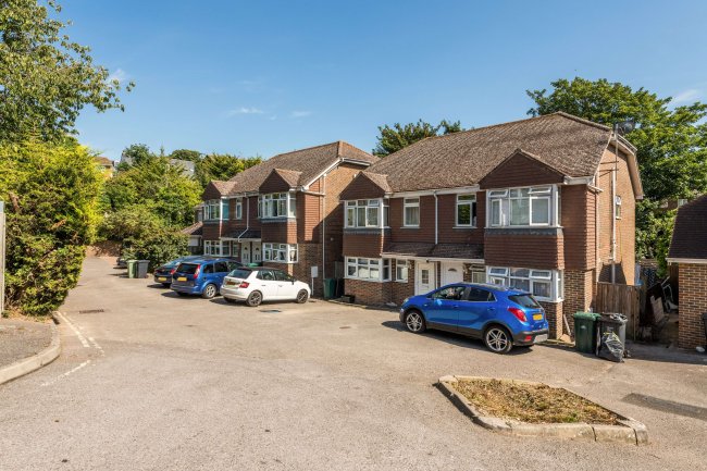 1, 2, 3 ,4, 7, 8, 9 and 10 Spears Walk, Brighton, West Sussex, BN2 6PN
 4