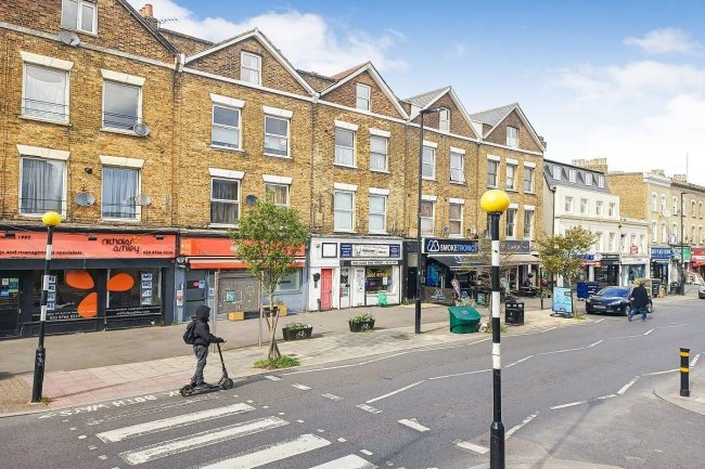 233 Gipsy Road, West Norwood, London SE27 9QY 8