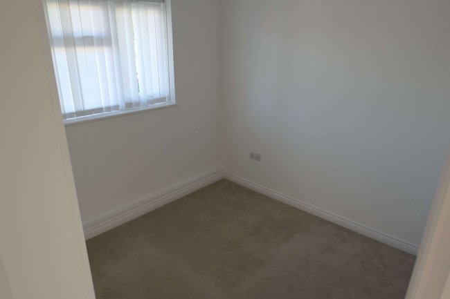 52 Maynard Court, Waltham Abbey, Essex, EN9 3DU
 1