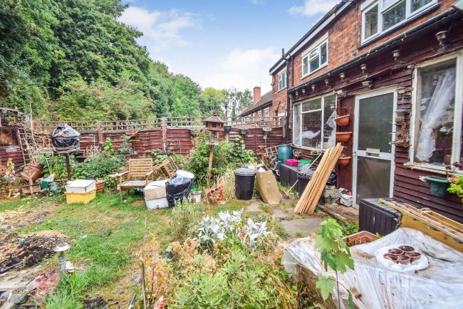 23 Hunderton Avenue, Hereford, HR2 7AB
 3