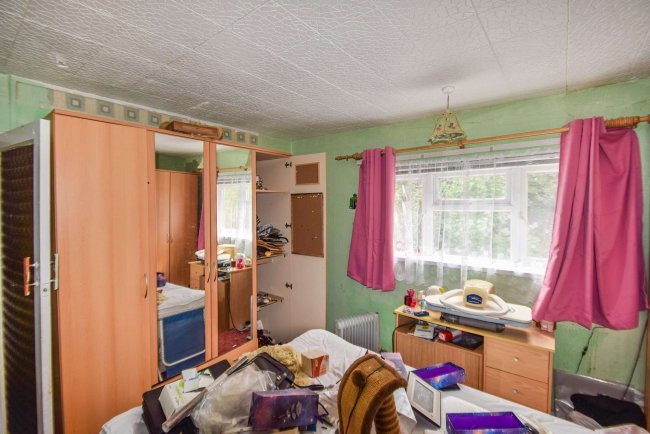 23 Hunderton Avenue, Hereford, HR2 7AB
 3