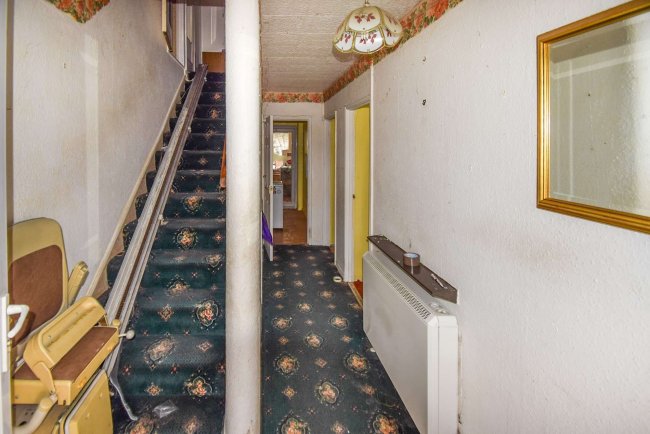 23 Hunderton Avenue, Hereford, HR2 7AB
 3