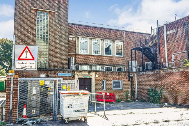 27 Guildhall Walk, Portsmouth, Hampshire, PO1 2RY 8