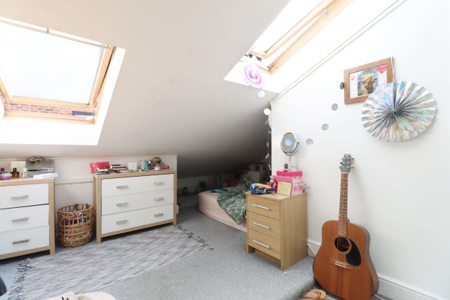 16-20 Victoria Street, Englefield Green TW20 0QY 6